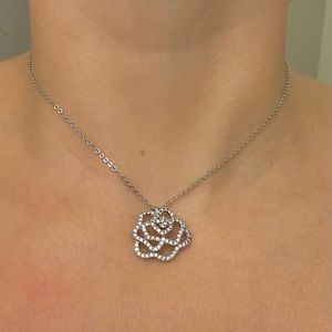 Swarovski flower necklace